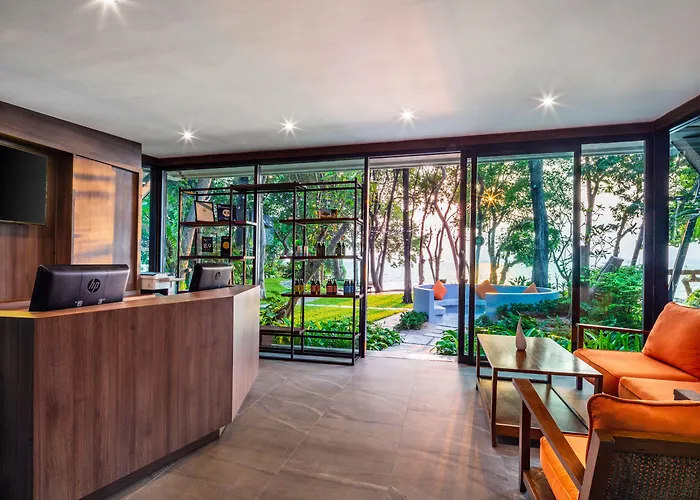 Hotel vicino a Centro Commerciale Mike