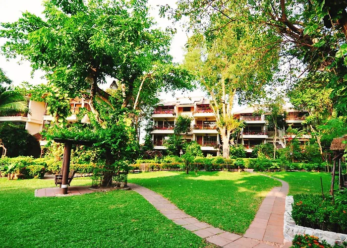 Birds And Bees Resort Pattaya