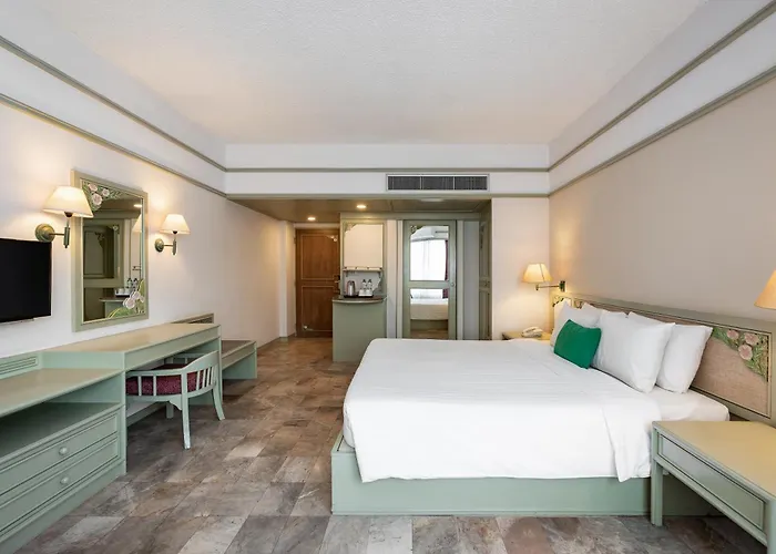 Hotel con campo da tennis a Pattaya
