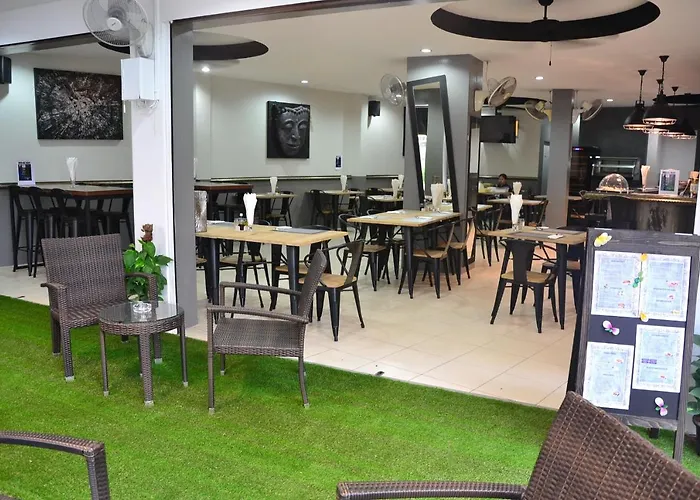 C&C Residence Bistro Restaurant Pattaya acceptant les animaux